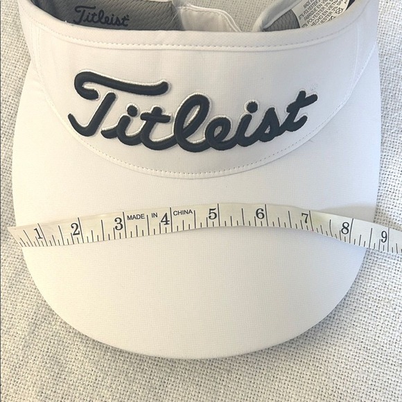 Titleist Women's Sundrop Visor NWT White & Black Golf Tennis Country Club - Picture 9 of 10